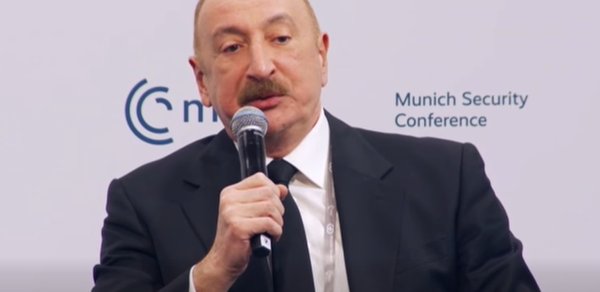 Prezident erməni nümayəndənin təxribatçı sualına belə cavab verdi - Video