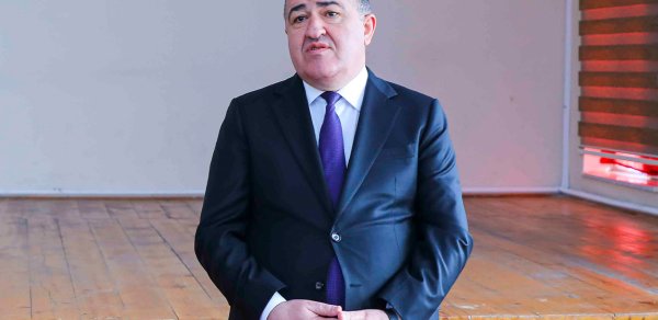 İcra başçısının atası vəfat etdi