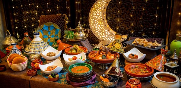 Dördüncü günün duası - İmsak və iftar vaxtı