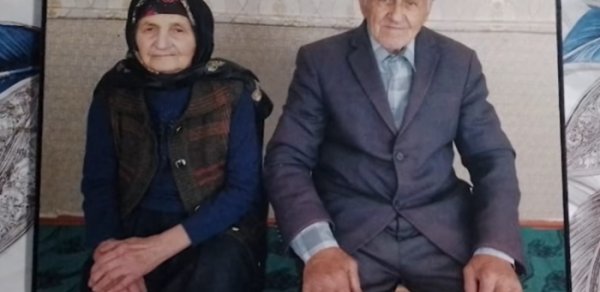 Toyları lampa işığında baş tutub, 71 ildir bir həyatı bölüşürlər - Video