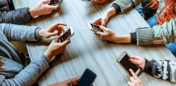 Ermənistan mənşəli tətbiqlərdən istifadə edənlərə XƏBƏRDARLIQ - VİDEO