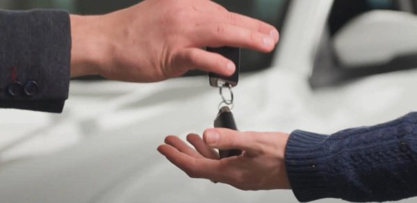 Azərbaycanda bu şəxslərə pulsuz avtomobil veriləcək