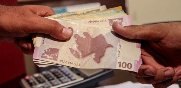 İldə azı bir dəfə minimum əmək haqqının məbləğinə yenidən baxılacaq