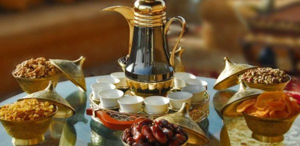 Altıncı günün duası - İmsak və iftar vaxtı