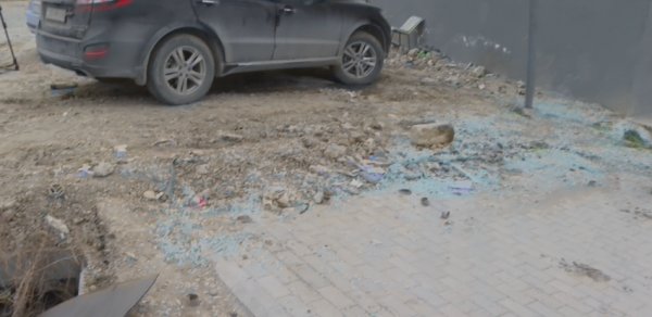 Bakıda dayanacaq qəza nəticəsində dağılıb - VİDEO