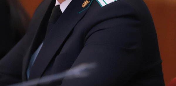 Prokurorluq işçisi öldü