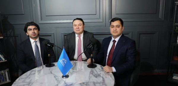 Azərbaycanlı media rəhbərləri ilə Qazaxıstanın aparıcı media qurumu arasında görüş keçirildi - FOTOLAR