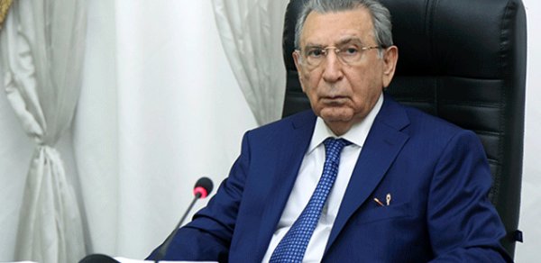 Ramiz Mehdiyev AMEA-nın üzvlüyündən niyə çıxarılmır?
