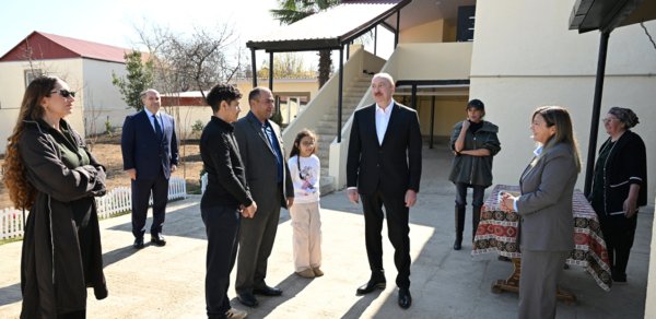 “Dadına baxın, təndir çörəyidir” - İlham Əliyev