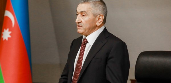 İcra başçısı üç məmurun yerini dəyişdi