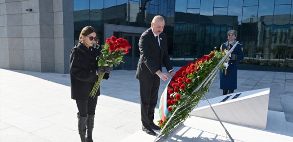 İlham Əliyev Xocalı Soyqırımı Memorialının açılışında