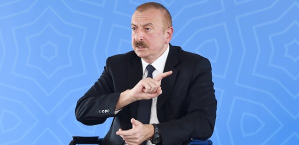 “Bizim iradəmizə qarşı çıxanın başı əziləcək”