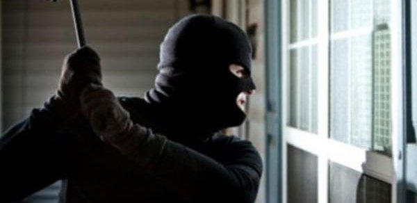 Yük avtomobilindən akkumulyator oğurlayıb satan şəxs saxlanılıb