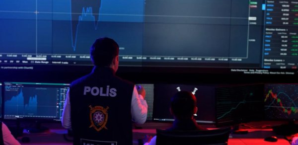 Tələbələrin fotolarını yayan şəxsi KMBİ saxladı