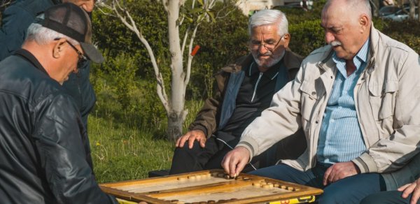 60 yaşdan yuxarı şəxslərlə bağlı yeni təklif: Qadağan oluna bilər...