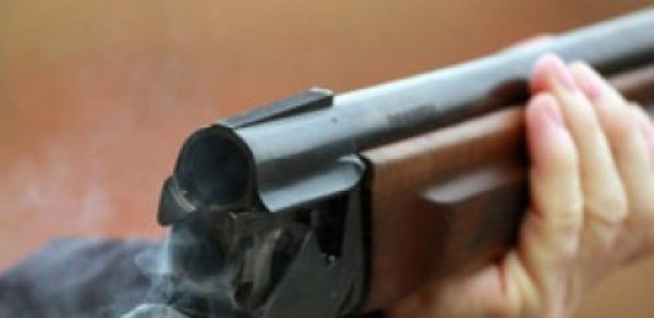 İranda deputatın avtomobili atəşə tutulub