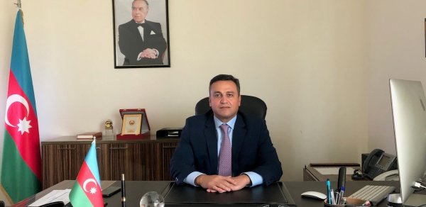 Prezident baş konsulunu geri çağırdı