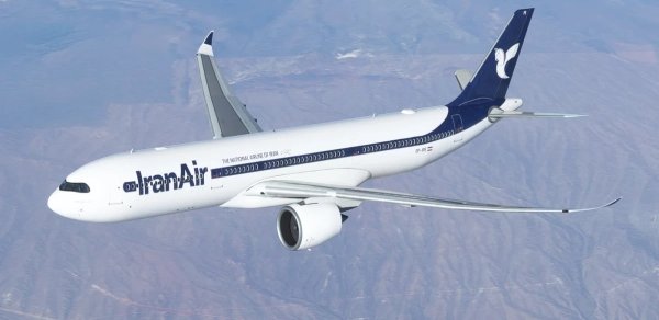 İran hava məkanını bağlayıb