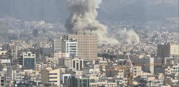 İranın paytaxtında daha iki partlayış səsi eşidilib