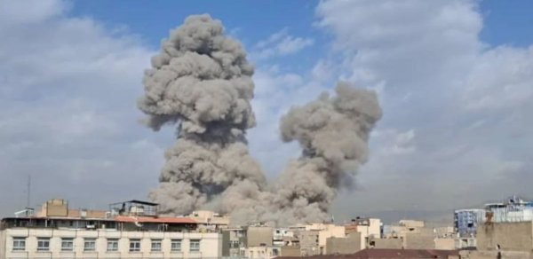 İran XİN: Məktəbə endirilən zərbədə 160-dək şəxs ölüb