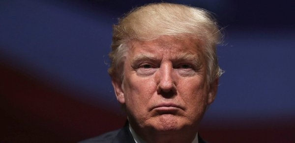 Tramp İrana xəbərdarlıq edib