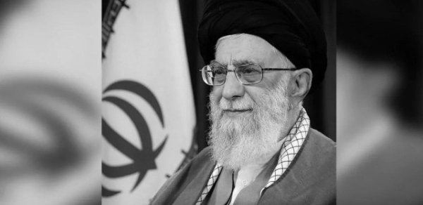 Xameneinin ailə üzvləri də öldürülüb