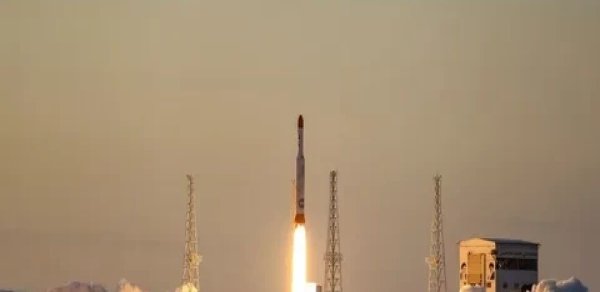 İrandan İsrail istiqamətinə növbəti raketlər buraxılıb