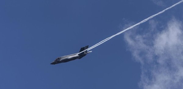 "ABŞ-nin üç qırıcısı vurulub"