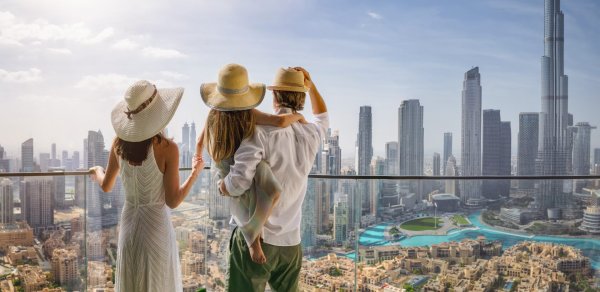 ABŞ-İran müharibəsi turizm sektoruna da zərbələr vurur - Turist sayı azalır