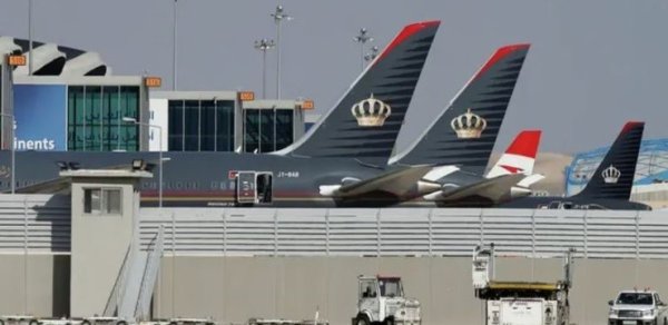 İordaniya hava məkanını açdı