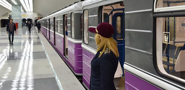 Metroda bu istiqamətdə hərəkət cədvəli dəyişir - Fotolar