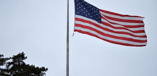 ABŞ bu ölkədəki səfirliyini bağlayır