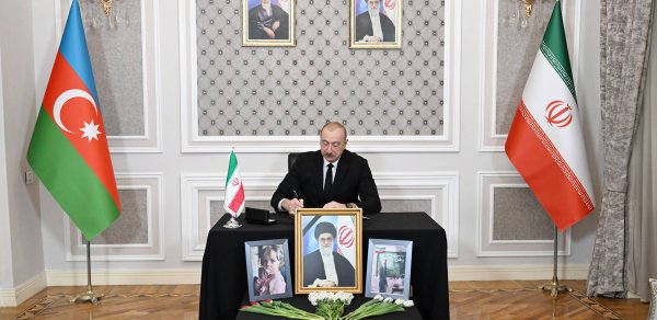 İlham Əliyev İran səfirliyinə gedib başsağlığı verdi - FOTOLAR