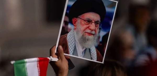 İranlı ayətullah cihad elan etdi