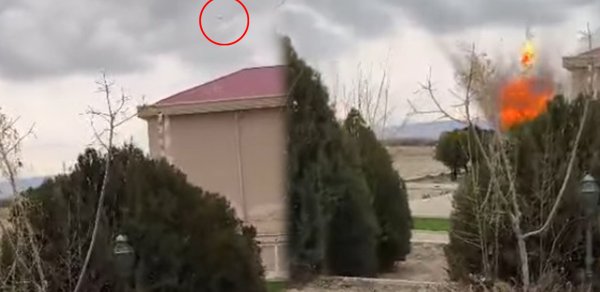 Dron məktəbin yaxınlığına belə düşüb - Həmin anın videosu