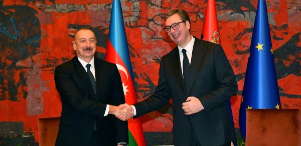 İlham Əliyev ilə Aleksandar Vuçiç arasında telefon danışığı olub