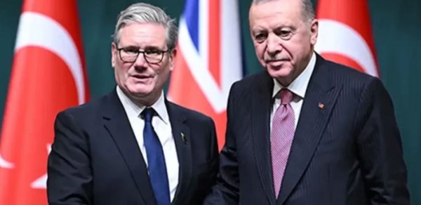 Ərdoğan Birləşmiş Krallığın Baş naziri ilə bölgədəki vəziyyəti müzakirə edib