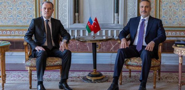 Azərbaycan və Türkiyə XİN başçıları İranın Naxçıvana dron hücumlarını qətiyyətlə pisləyiblər