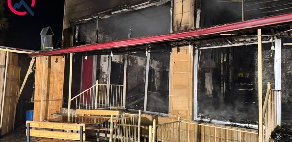 Gəncədə kafe yanaraq kül oldu