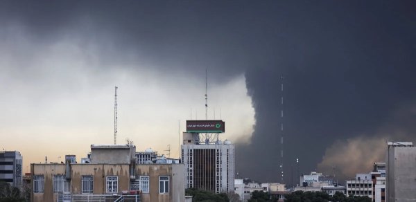 İsrail İrandakı strateji obyektlərə hava zərbələri endirib