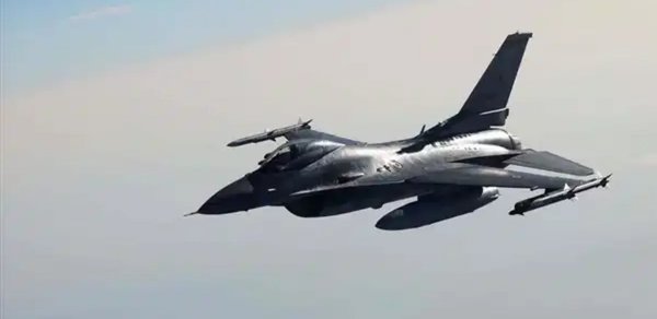 Türkiyə Şimali Kiprə 6 ədəd F-16 təyyarəsi yerləşdirib
