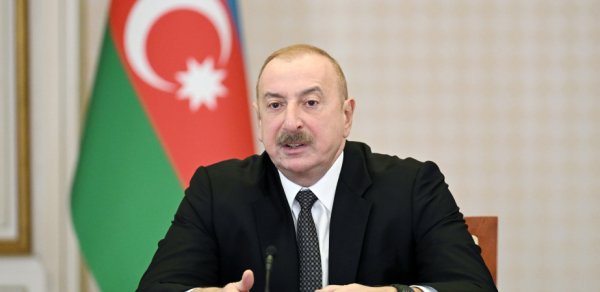 İlham Əliyev Müctəba Xameneyini İranın ali rəhbəri seçilməsi münasibətilə təbrik etdi