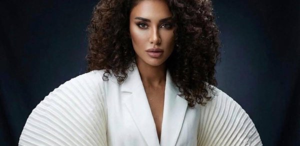 Zülfiyyə Xanbabayeva Mehinə icazə vermədi - VİDEO