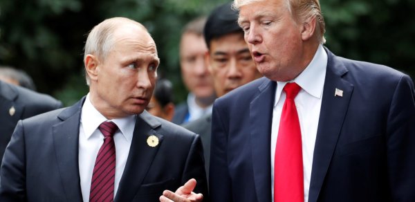 Putin və Tramp arasında telefon danışığı olub