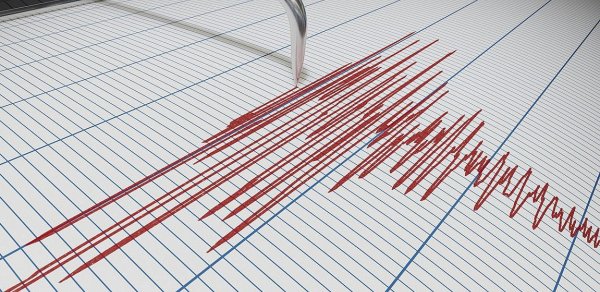 İtaliyada güclü zəlzələ baş verib