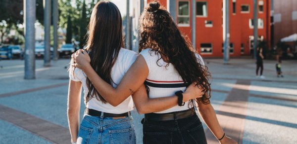 Ortaq narazılıqlar dostluğu necə gücləndirir?