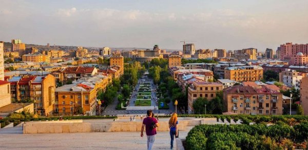 Ermənistanda ev alan azərbaycanlılar... - Rəsmi