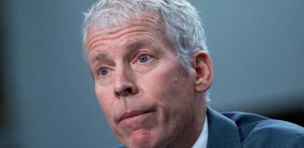 Kris Rayt: ABŞ Rusiya neftinə qarşı sanksiyaları ləğv etməyəcək