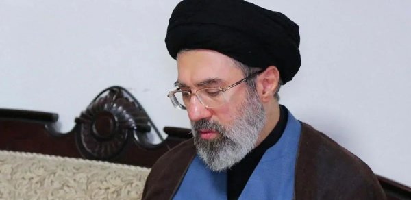 Müctəba Xamenei sosial şəbəkələrdə qeydiyyatdan keçib