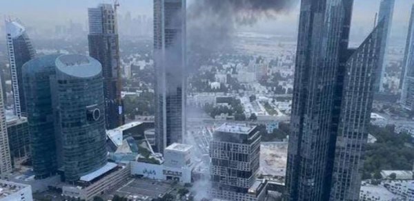 İran Dubay Beynəlxalq Maliyyə Mərkəzinə dron zərbəsi endirdi